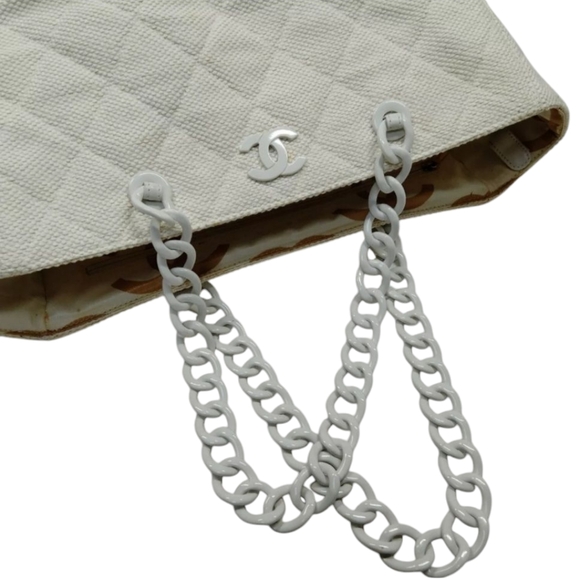Chanel White Woven Canvas Bekko Chain Large Tote Bag In White - Picture 9 of 17